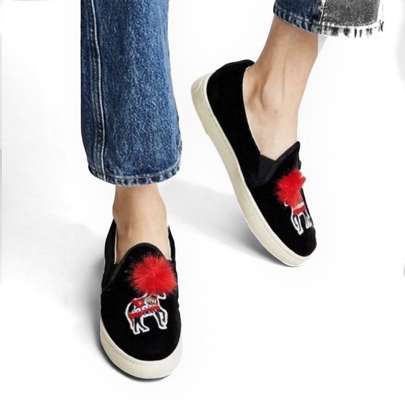 NWT Soludos Velvet Show Pony Sneaker Black and Red Pom Poms Size 5.5 - Picture 4 of 15